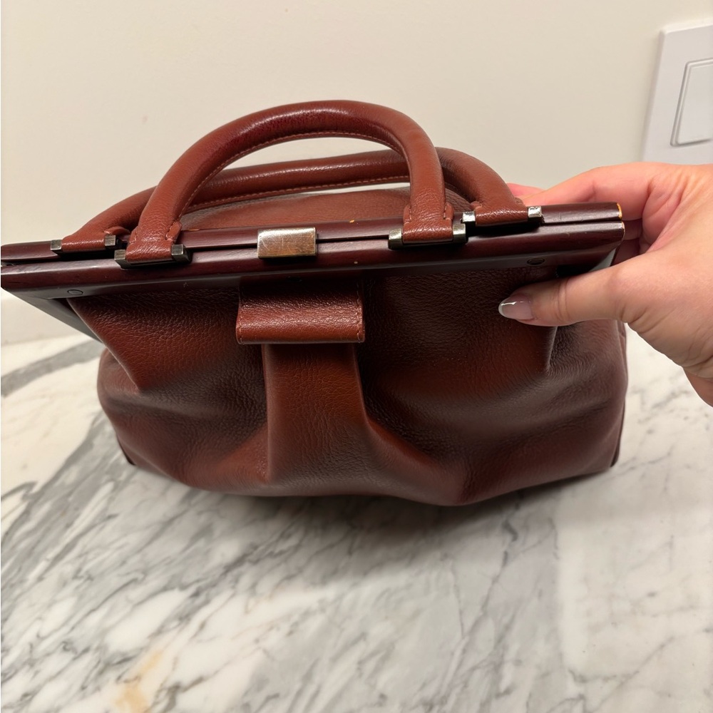 Perrin Paris Structured Leather Frame Bag Vintage-Inspired Satchel in Rich Brown - Picture 3 of 8
